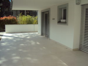 Milano Marittima ampio appartamento con giardino