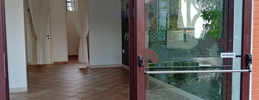 VENDITA LOCALE COMMERCIALE MILANO MARITTIMA