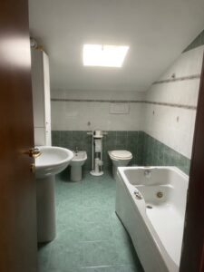 Vendesi Bifamiliare ZONA vicoli