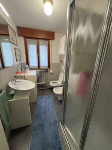 TRILOCALE CON CORTE ESCLUSIVA E POSTO AUTO