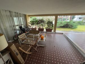 TRILOCALE CON CORTE ESCLUSIVA E POSTO AUTO