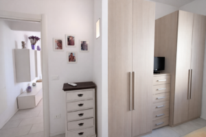 appartamento con vista mare e posto auto