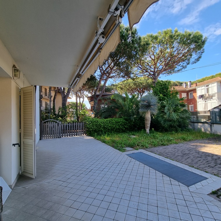 Bilocale con giardino a Cervia