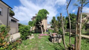Casa indipendente Piangipane con annesso terreno edificabile