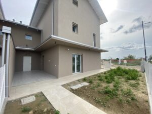 Bellissimo Trilocale con Giardino Luglio 2026